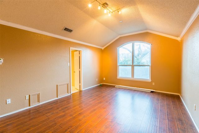 4103 Meadow Drive, Grapevine, TX 76051