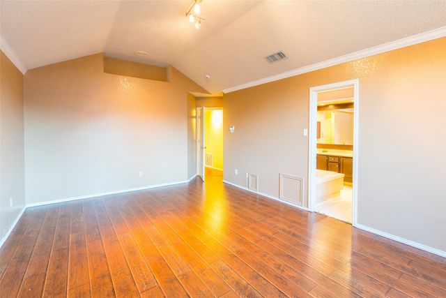 4103 Meadow Drive, Grapevine, TX 76051