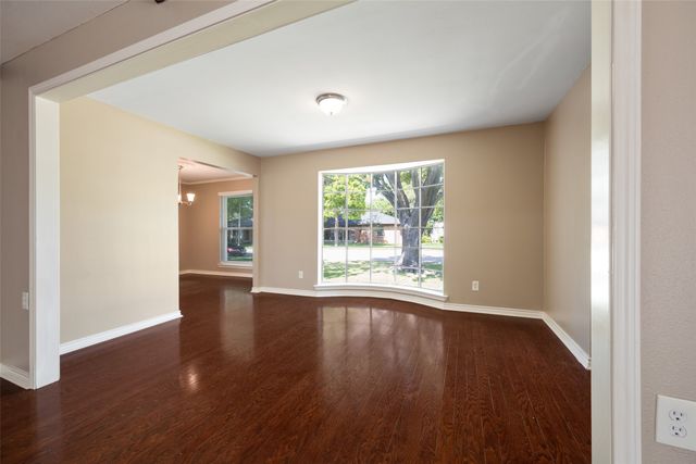 4316 Cinnabar Drive, Dallas, TX 75227