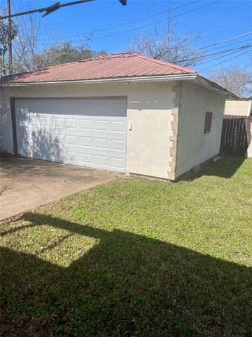 4106 Woodfin Street, Houston, TX 77025