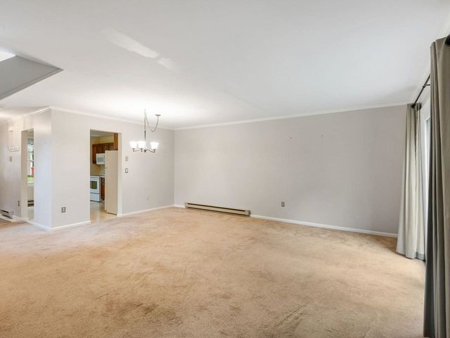 L13 Stonehedge Drive, South Burlington, VT 05403