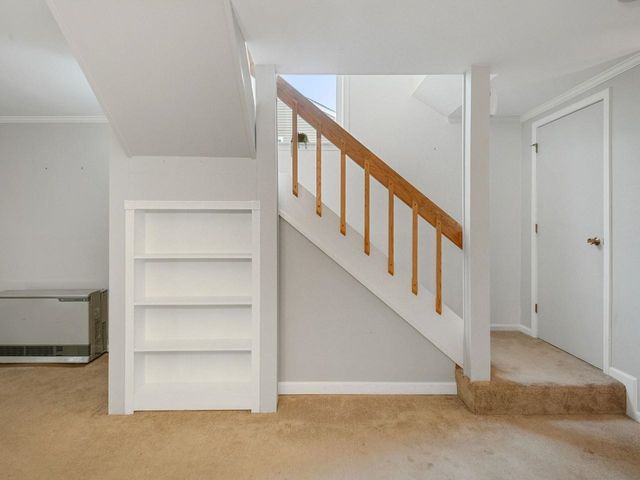 L13 Stonehedge Drive, South Burlington, VT 05403