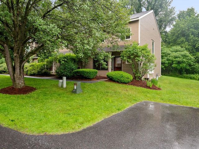 L13 Stonehedge Drive, South Burlington, VT 05403