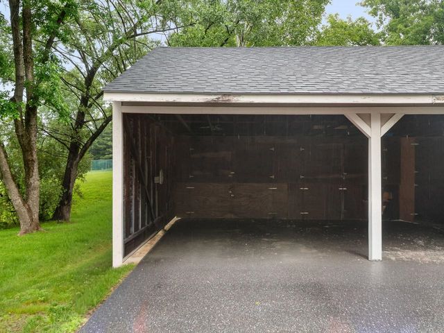 L13 Stonehedge Drive, South Burlington, VT 05403