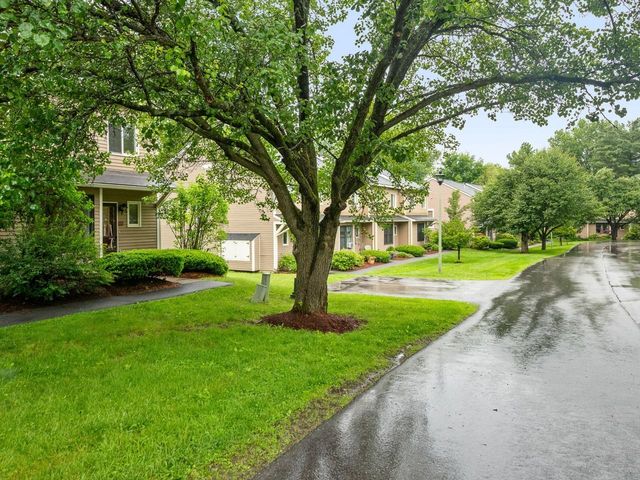 L13 Stonehedge Drive, South Burlington, VT 05403