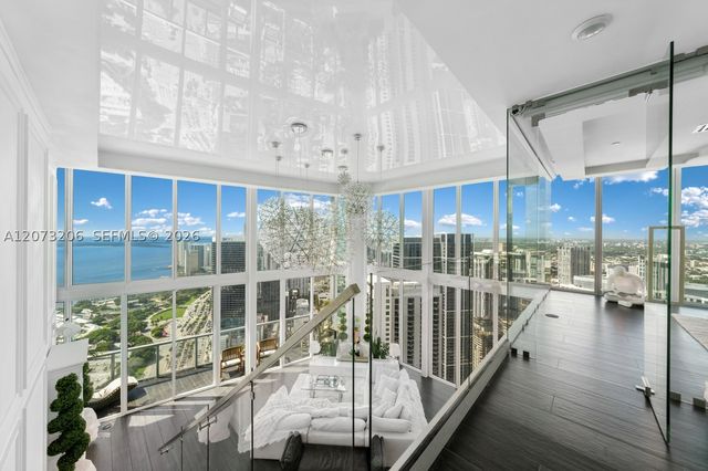 888 Biscayne Blvd 5701, Miami, FL 33132