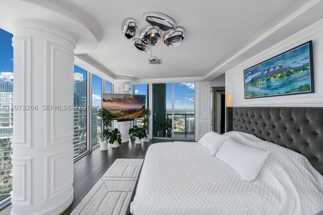 888 Biscayne Blvd 5701, Miami, FL 33132