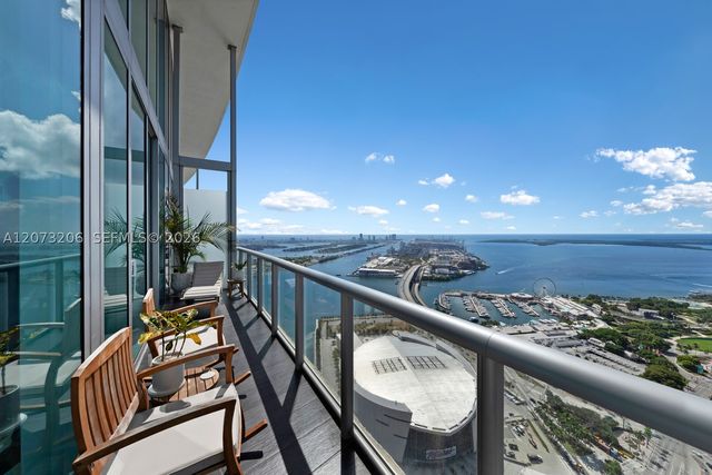888 Biscayne Blvd 5701, Miami, FL 33132