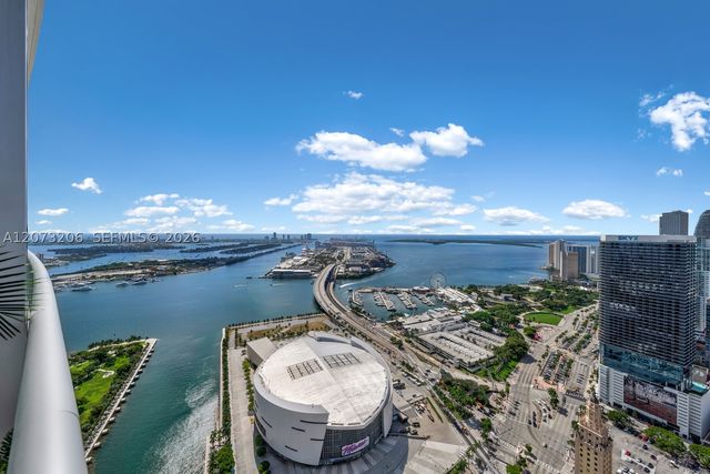 888 Biscayne Blvd 5701, Miami, FL 33132