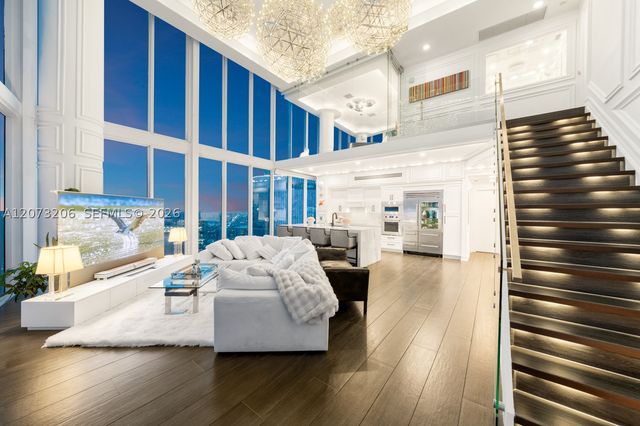 888 Biscayne Blvd 5701, Miami, FL 33132