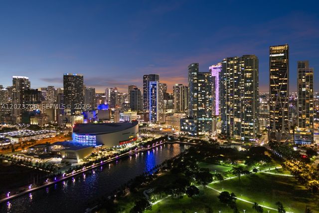 888 Biscayne Blvd 5701, Miami, FL 33132