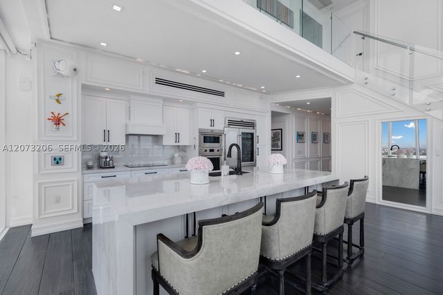 888 Biscayne Blvd 5701, Miami, FL 33132