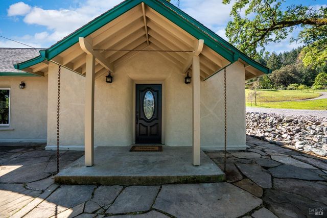 5510-5500 Parducci Rd, Ukiah, CA 95482