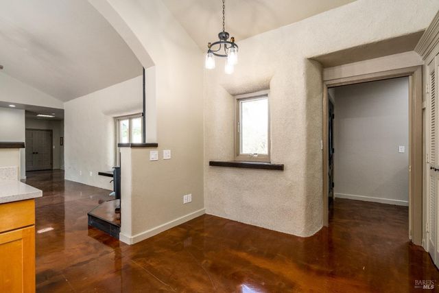 5510-5500 Parducci Rd, Ukiah, CA 95482