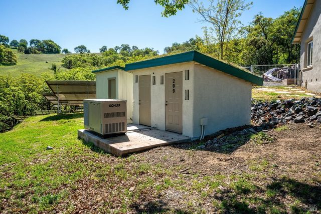 5510-5500 Parducci Rd, Ukiah, CA 95482