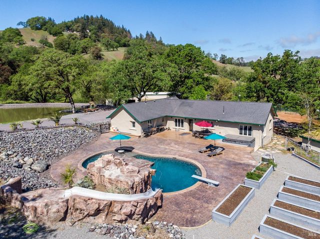 5510-5500 Parducci Rd, Ukiah, CA 95482