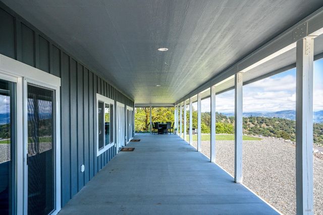 5510-5500 Parducci Rd, Ukiah, CA 95482