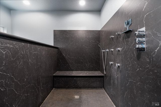 5510-5500 Parducci Rd, Ukiah, CA 95482