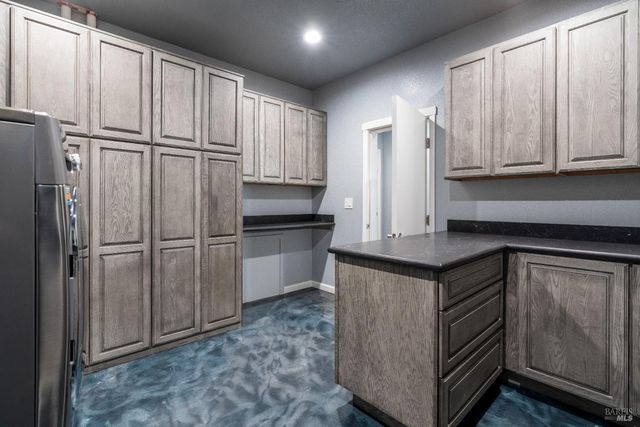 5510-5500 Parducci Rd, Ukiah, CA 95482