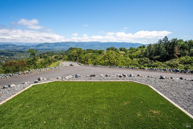 5510-5500 Parducci Rd, Ukiah, CA 95482