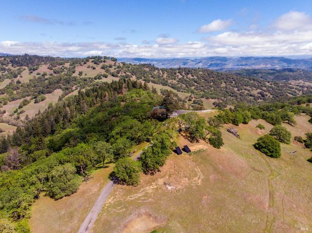 5510-5500 Parducci Rd, Ukiah, CA 95482