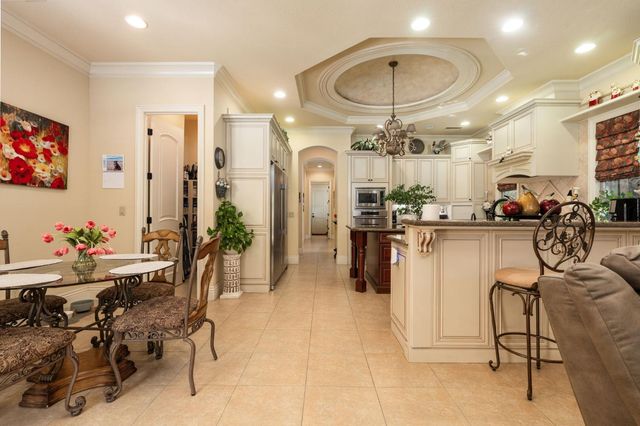 1823 Decatur Avenue, Clovis, CA 93611