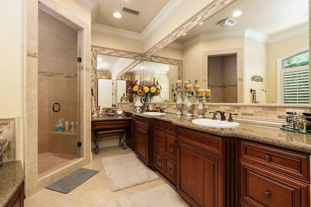 1823 Decatur Avenue, Clovis, CA 93611