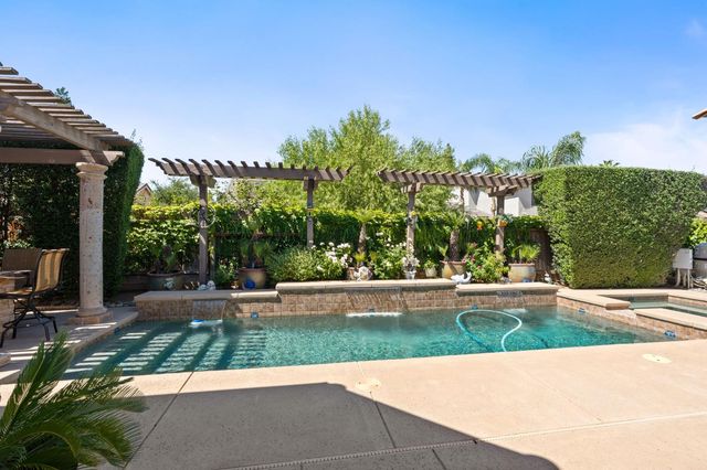 1823 Decatur Avenue, Clovis, CA 93611