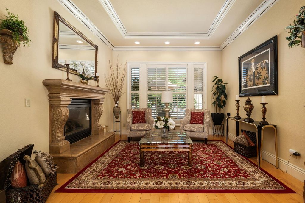 Image 11 of property listing at 1823 Decatur Avenue, Clovis, CA 93611