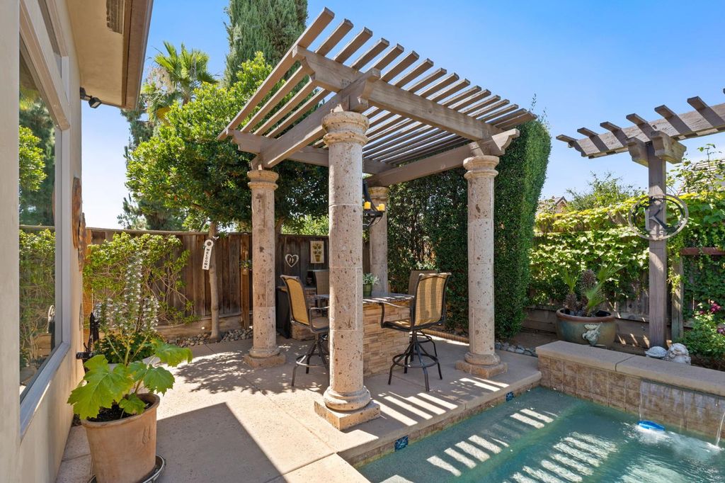 Image 58 of property listing at 1823 Decatur Avenue, Clovis, CA 93611