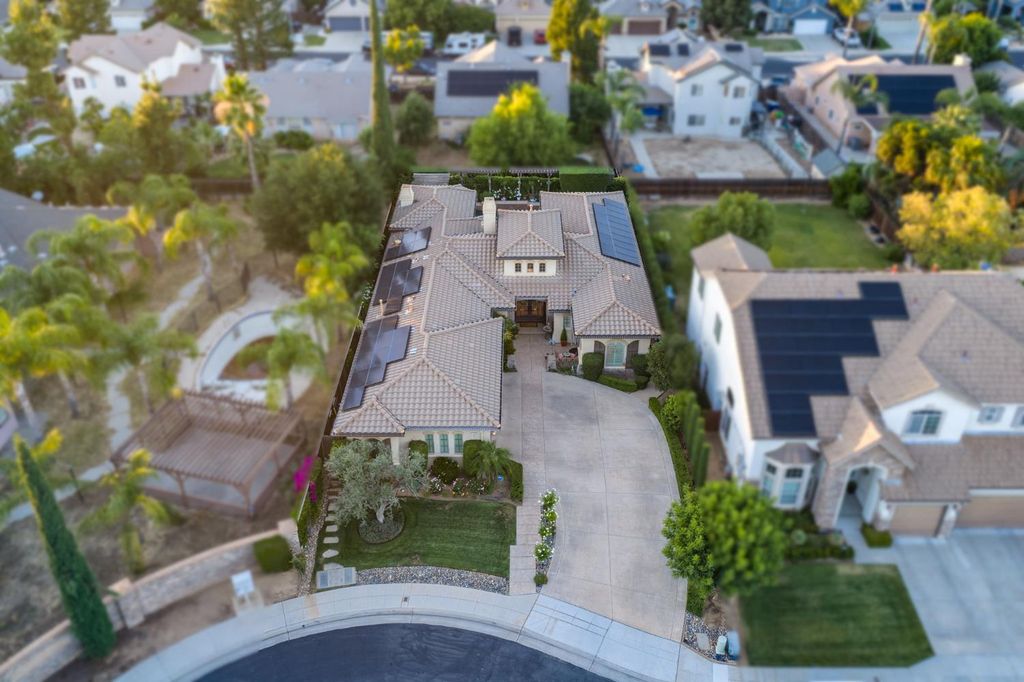 Image 64 of property listing at 1823 Decatur Avenue, Clovis, CA 93611