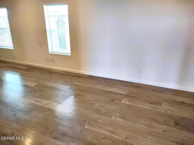 1964 Murchison Drive 2E, El Paso, TX 79902