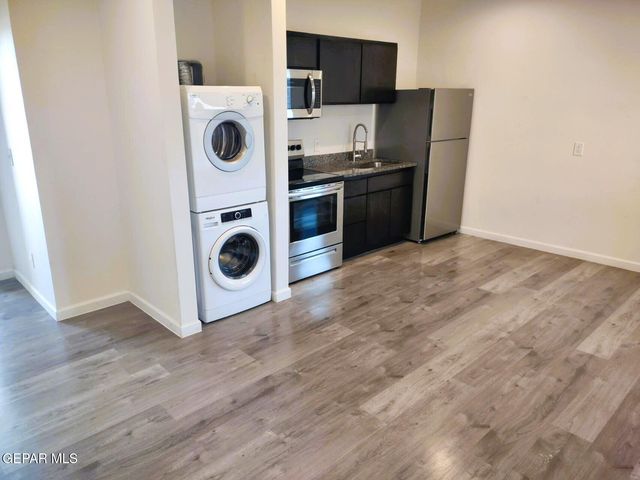 1964 Murchison Drive 2E, El Paso, TX 79902