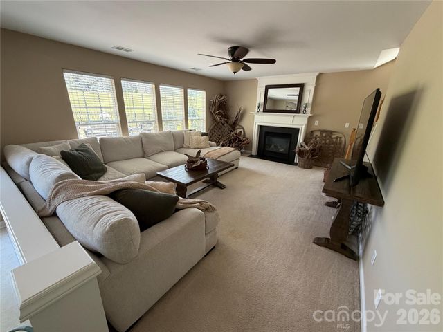 18544 Victoria Bay Drive, Cornelius, NC 28031