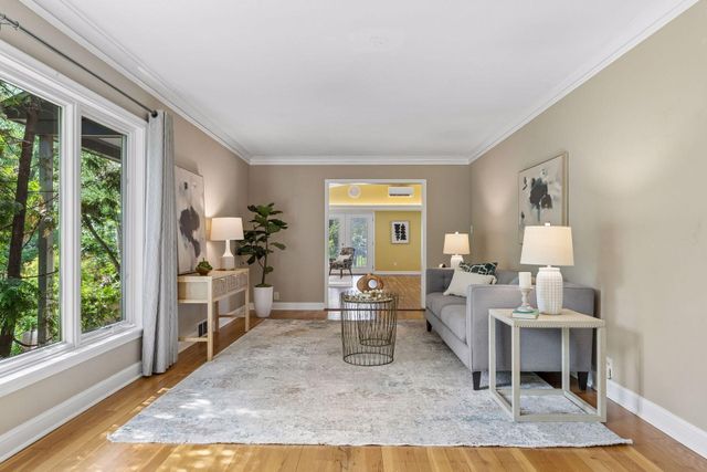1131 Davern Street, Saint Paul, MN 55116