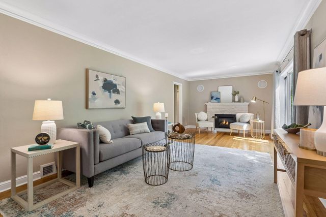 1131 Davern Street, Saint Paul, MN 55116