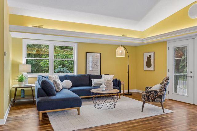 1131 Davern Street, Saint Paul, MN 55116