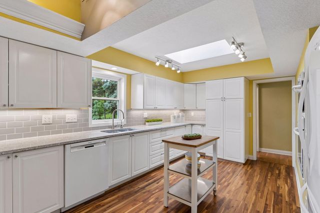 1131 Davern Street, Saint Paul, MN 55116