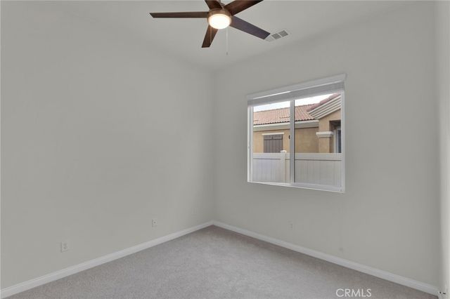 10438 Lakeshore, Apple Valley, CA 92308