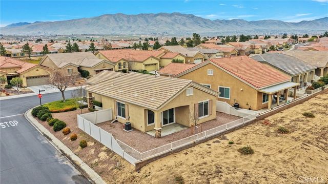 10438 Lakeshore, Apple Valley, CA 92308