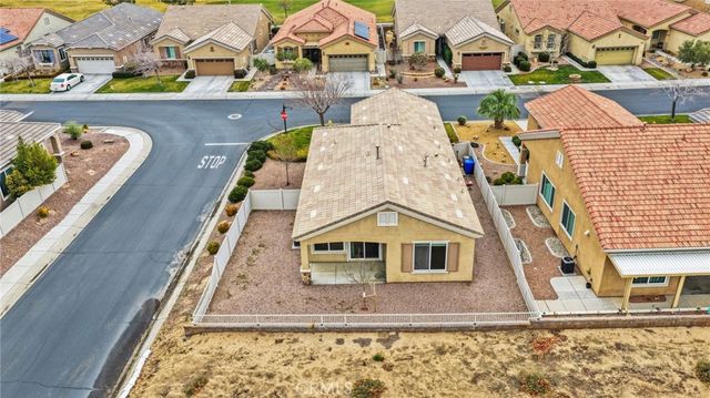 10438 Lakeshore, Apple Valley, CA 92308