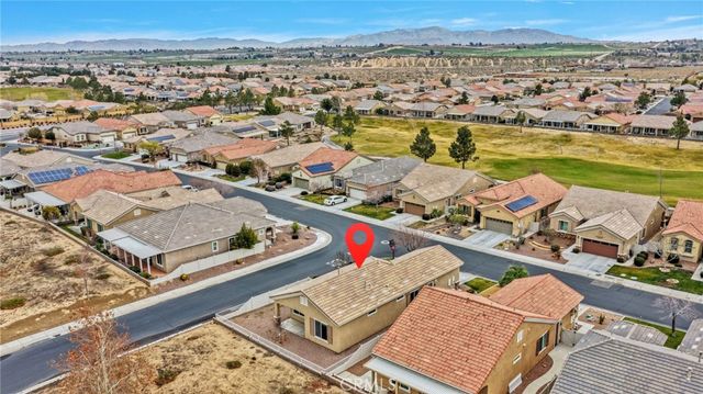 10438 Lakeshore, Apple Valley, CA 92308