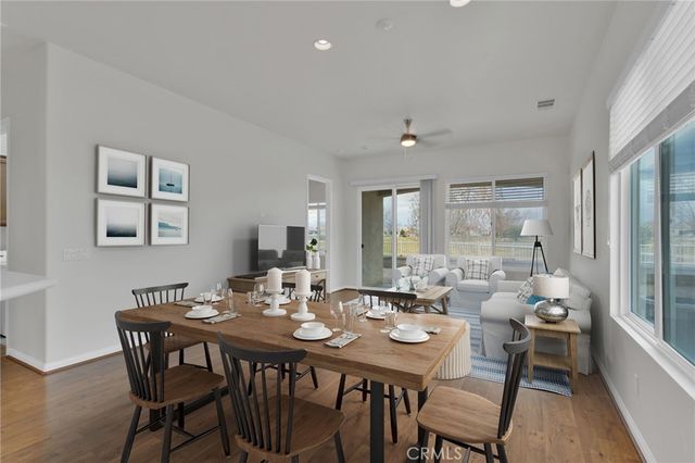 10438 Lakeshore, Apple Valley, CA 92308