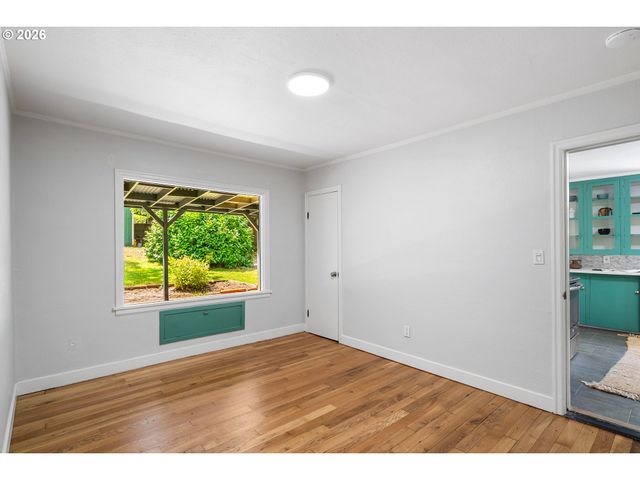 4300 Ne LOMBARD St, Portland, OR 97218