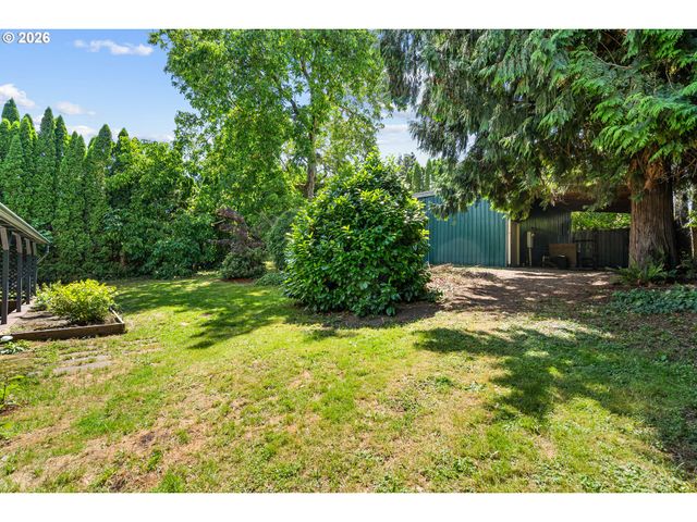 4300 Ne LOMBARD St, Portland, OR 97218