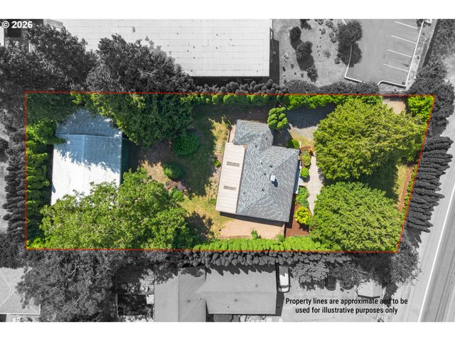4300 Ne LOMBARD St, Portland, OR 97218