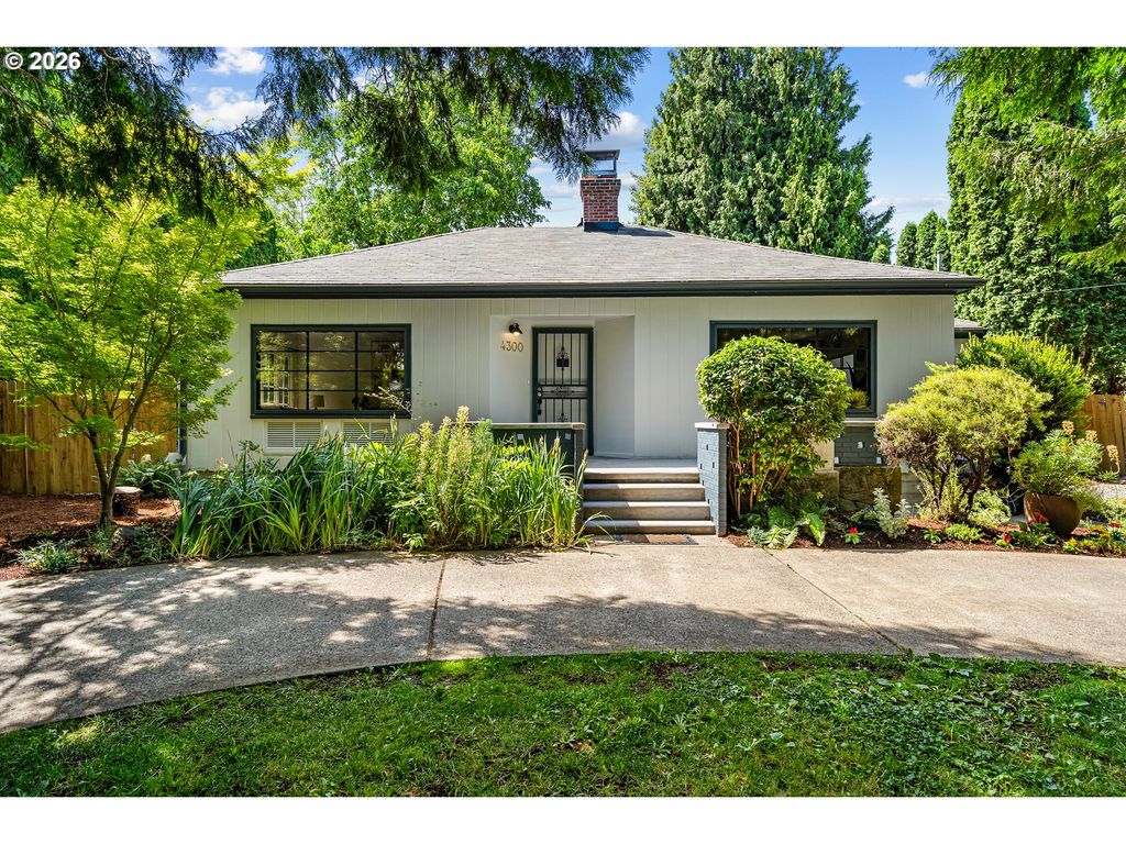 4300 Ne LOMBARD St, Portland, OR 97218
