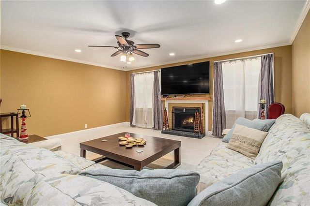 112 Hillcrest Road, West Point, GA 31833