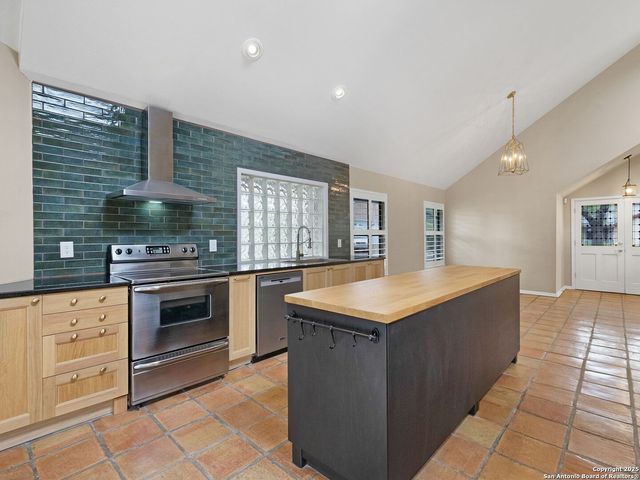 3494 River Way, San Antonio, TX 78230