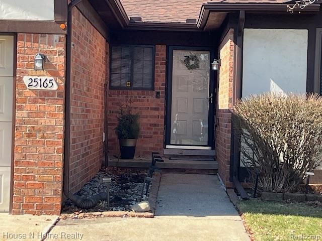 25165 Joanne Smith Drive, Warren, MI 48091